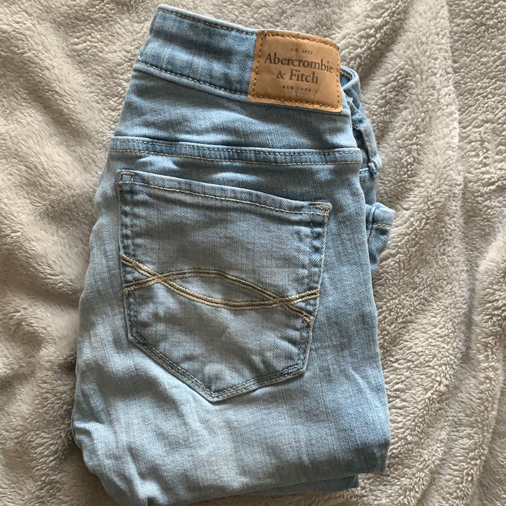 ABERCROMBIE JEANS